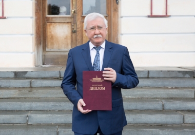 http://www.ashurbeyli.ru/public/article/images/456b4f5c5e11b5b57a329c9a87128cb7a35765b4.jpg