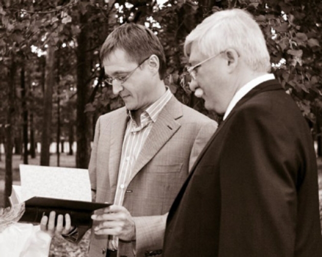 С издателем, членом Совета Федерации Олегом Ткачем
