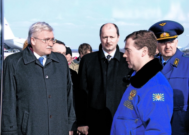 http://www.ashurbeyli.ru/public/article/images/f6be8033726522bf2ad4d08093f16c9c3224ad26.jpg
