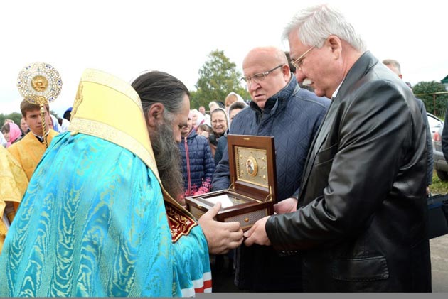 Частица мощей принесена Игорем Ашурбейли в Россию из Ватикана по благословению священноначалия Русской Церкви