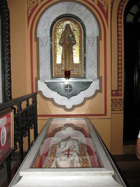 Рака с мощами святой Елизаветы в церкви Марии Магдалины. Фото: wikipedia.org