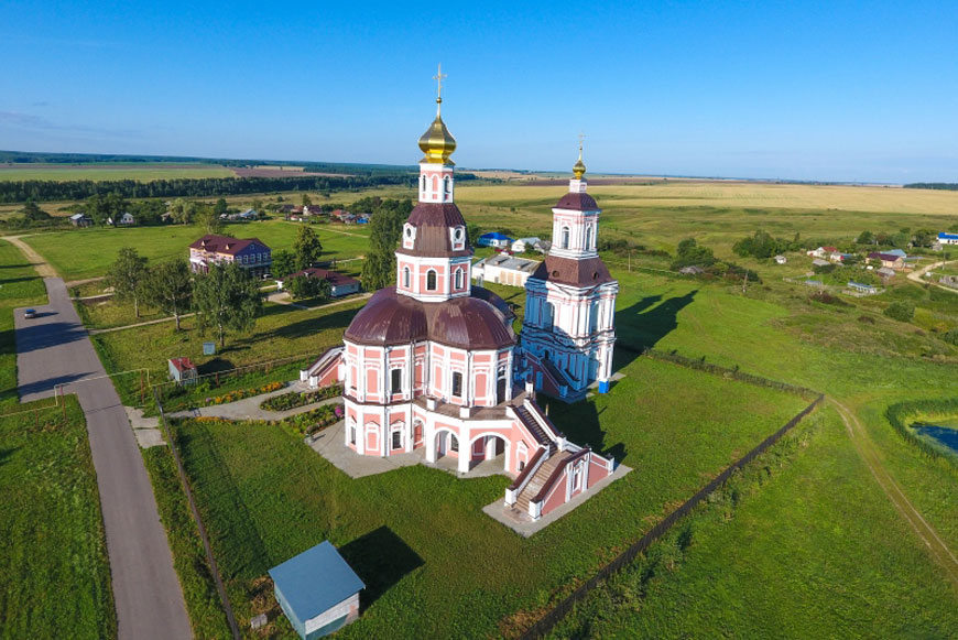 Храм в честь Усекновения главы Иоанна Предтечи в селе Хирино Шатковского района Нижегородской области