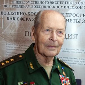 Председатель Объединённого совета Союза ветеранов Войск ПВО Анатолий Хюпенен