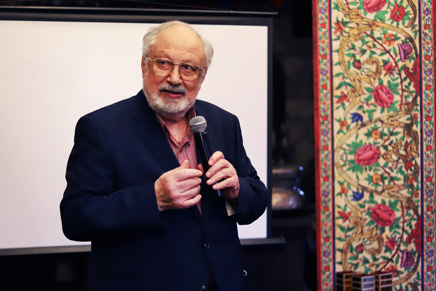 Рустам Ибрагимбеков, кинодраматург, Председатель Правления Союза кинематографистов Азербайджана Рустам Ибрагимбеков, кинодраматург, Председатель Правления Союза кинематографистов Азербайджана