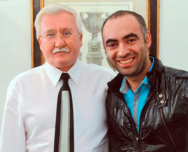 С психологом и известным экстрасенсом Зираддином Рзаевым