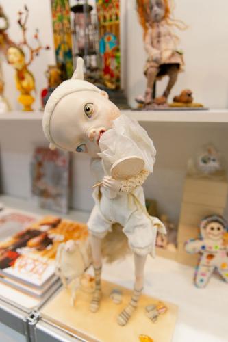 Межгалактический салон кукол на Тишинке