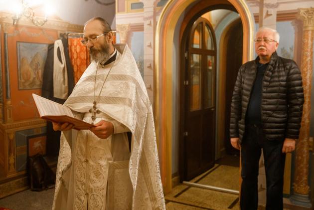 Пасхальное богослужение в храме во имя святой преподобномученицы Елисаветы в Покровском-Стрешневе Пасхальное богослужение в храме во имя святой преподобномученицы Елисаветы в Покровском-Стрешневе
