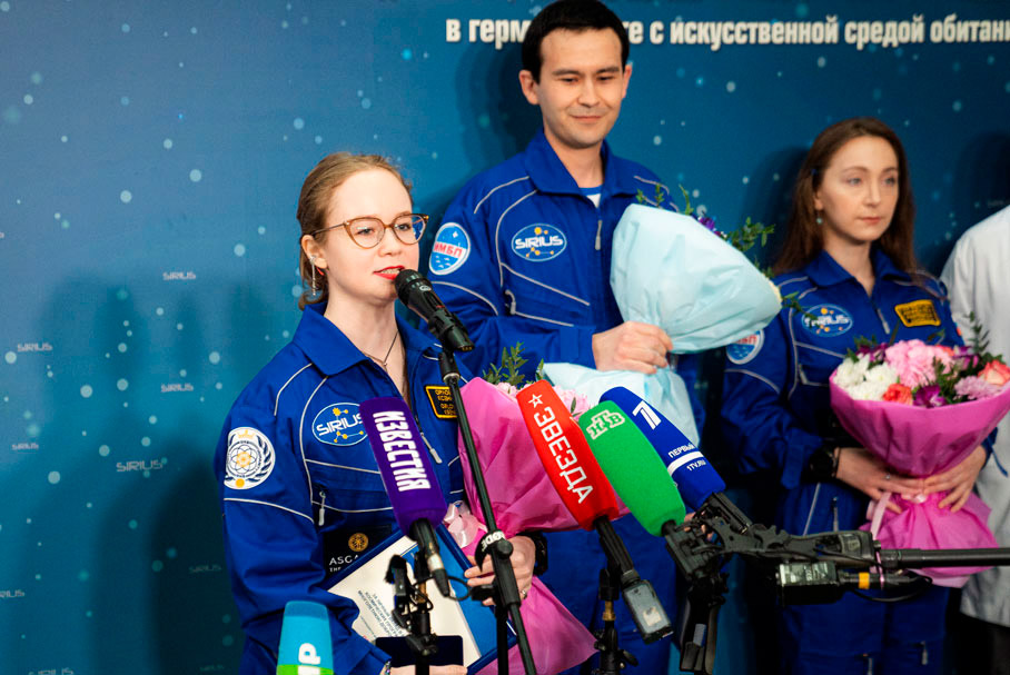 SIRIUS-23. Испытатели выходят из гермообъекта после годовой изоляции. Брифинг 14 ноября 2024 года