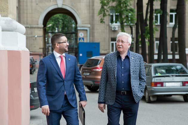 С генеральным директором АО «СОЦИУМ-А» Русланом Ашурбейли С генеральным директором АО «СОЦИУМ-А» Русланом Ашурбейли