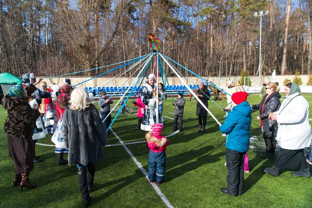 Праздник Масленицы в Покровском-Стрешневе на территории Обители святой Елисаветы Праздник Масленицы в Покровском-Стрешневе на территории Обители святой Елисаветы
