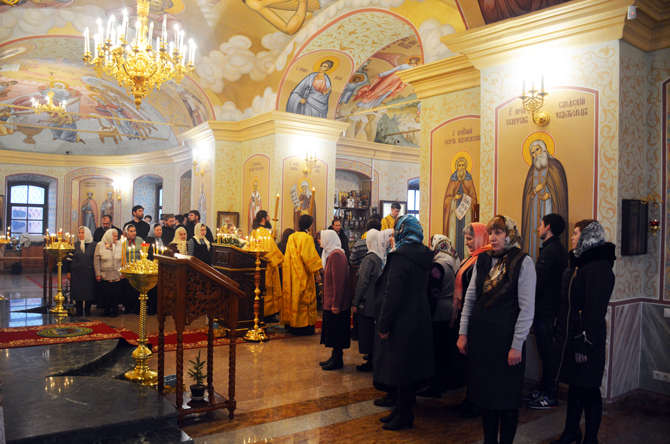 В храме собрались прихожане из Хирино и других сёл Шатковского района нижегородской области