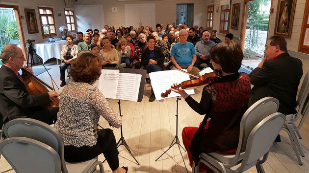 Квартет Израильского филармонического оркестра исполняет Моцарта