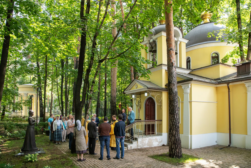 Храм Святой преподобномученицы Елисаветы в Покровском-Стрешневе