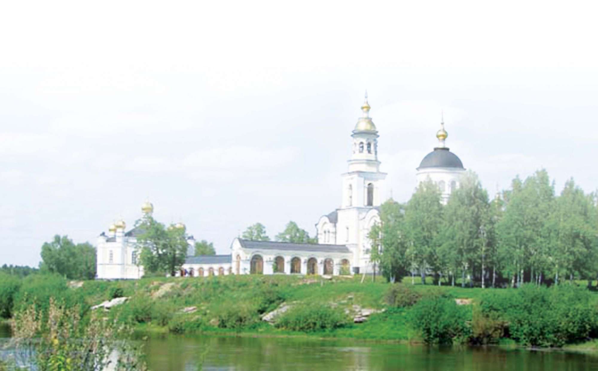 Вид на Свято-Симеоновское подворье в селе Меркушино. 2014 год