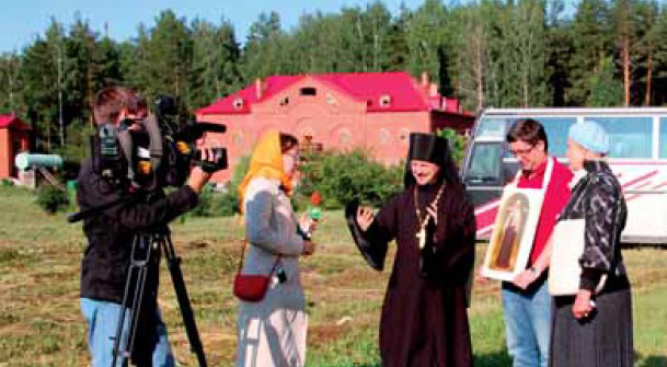 Прямую трансляцию богослужений и мероприятий «Царских дней» вел православный телеканал «Союз»